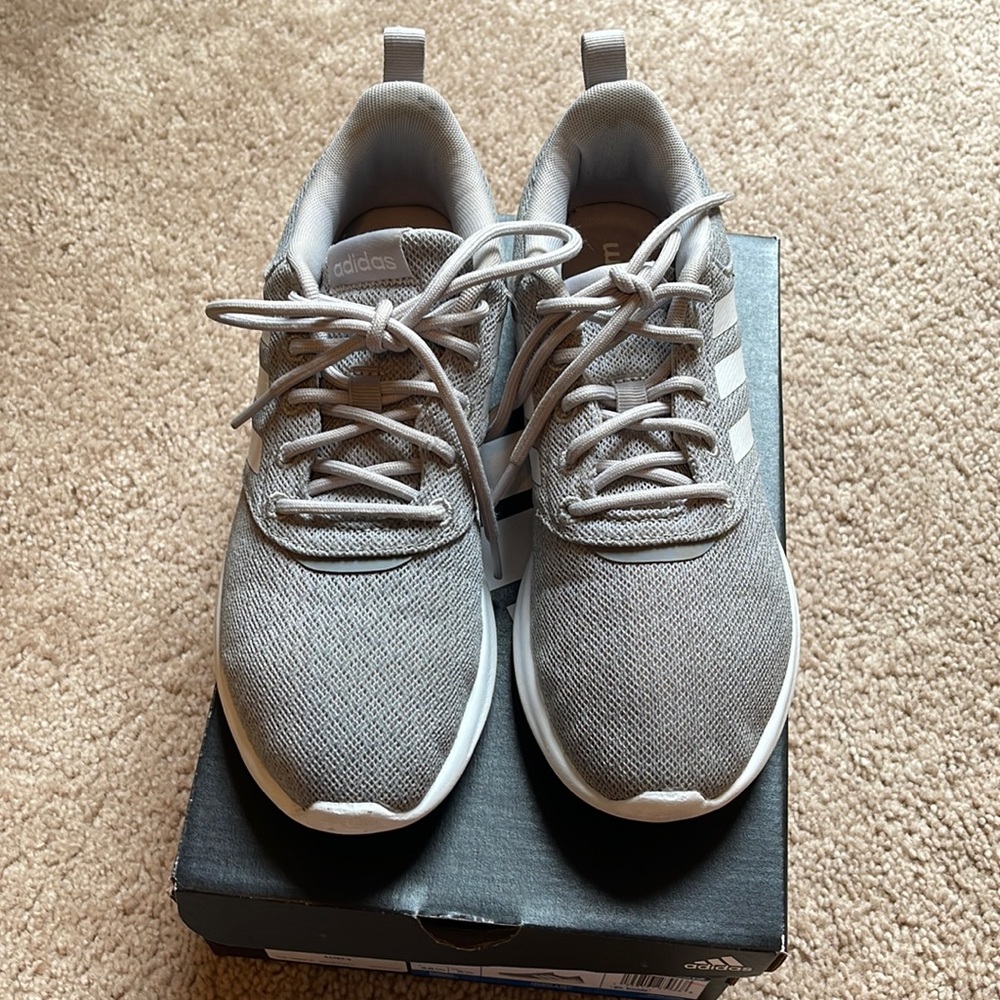 Adidas - Picture 2 of 10